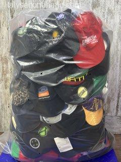 used-branded-caps-wholesale-italy