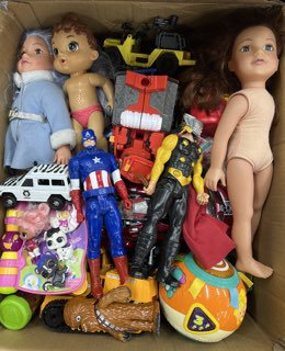 Used branded plastic toys wholesale Italy