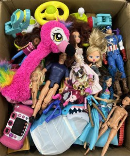 used-branded-plastic-toys-wholesale-italy