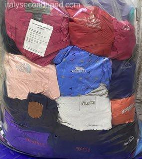 used-branded-raincoats-wholesale-italy