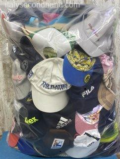 used-branded-caps-wholesale-italy