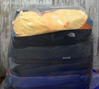 used-branded-windbreakers-wholesale-italy
