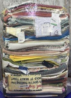 used-pillowcases-tablecloths-napkins-wholesale-italy