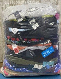 Used branded oversized clothing wholesale Italy