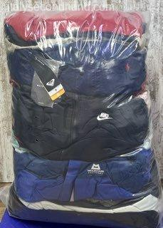 used-branded-windbreakers-wholesale-italy