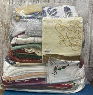 Second Hand Branded Table Linens Wholesale Italy