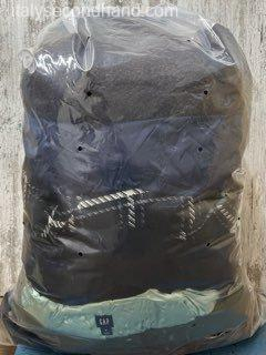 Used branded warm jackets wholesale Italy
